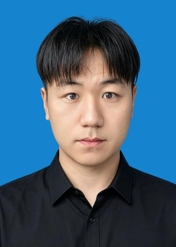 刘震.png
