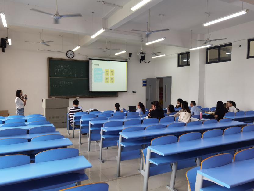 市场营销教研室.jpg 市场营销教研室.jpg