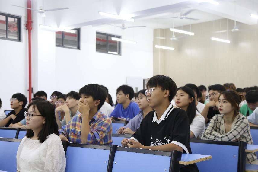 图片2.jpg 图片2.jpg