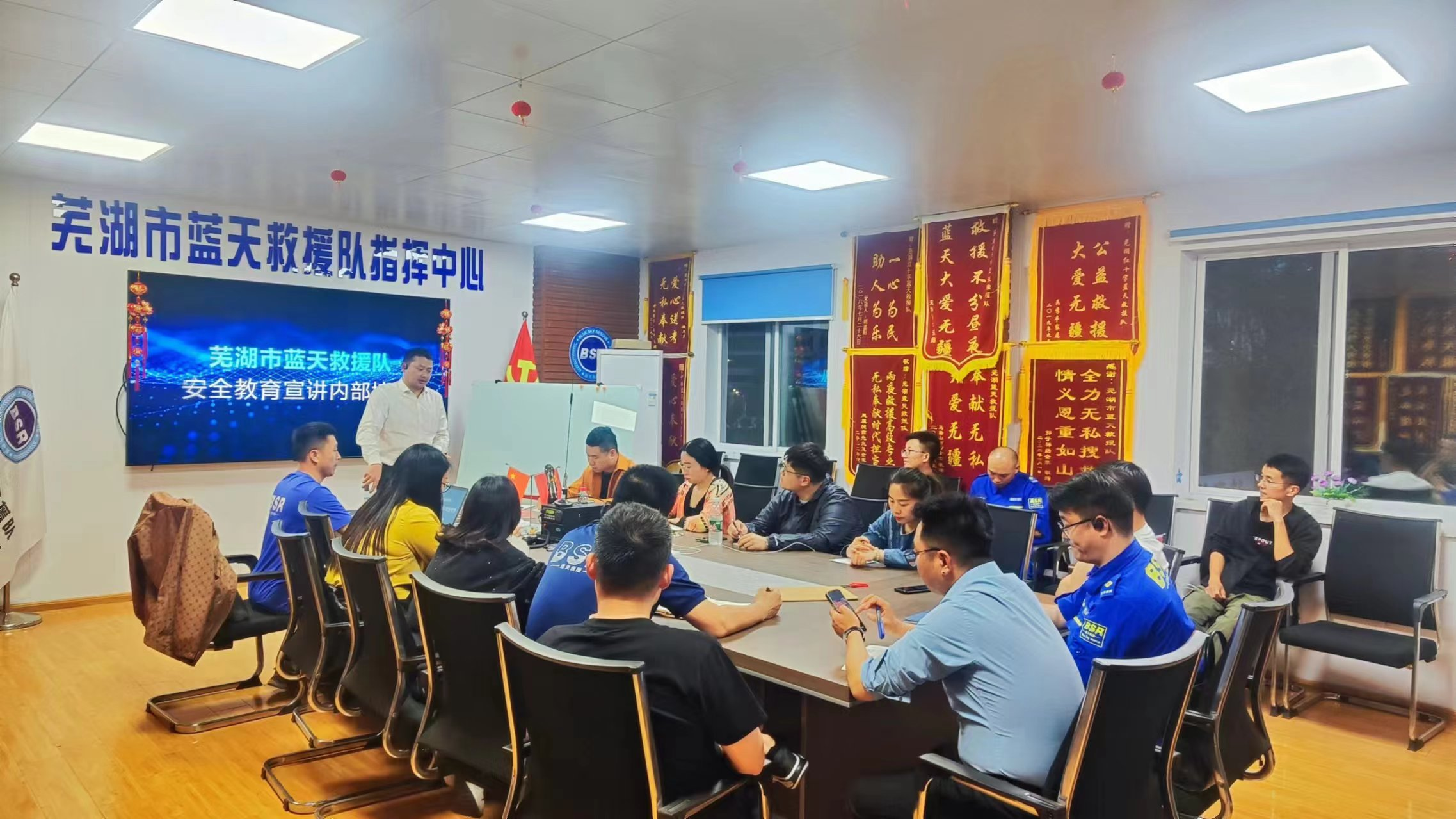 图片2.png 图片2.png