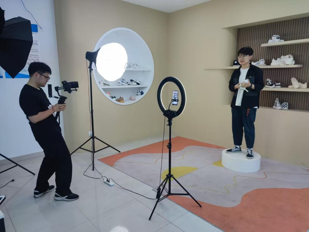 图片18.png 图片18.png