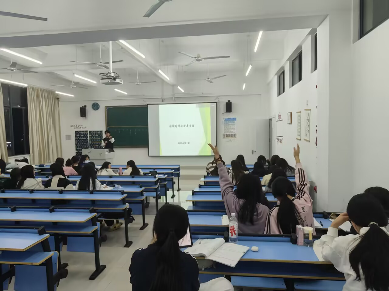 图片4.png 图片4.png