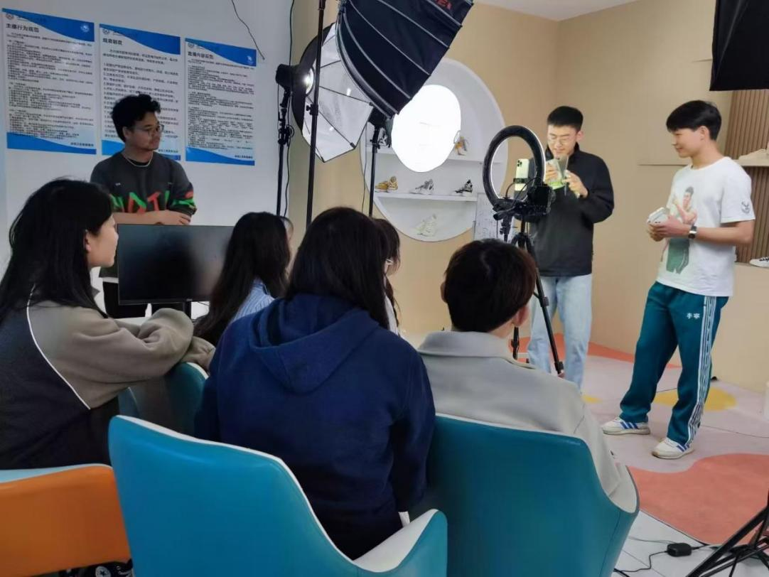 图片72.png 图片72.png